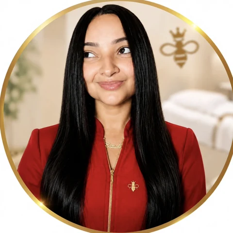 Débora Ribeiro em seu consultório