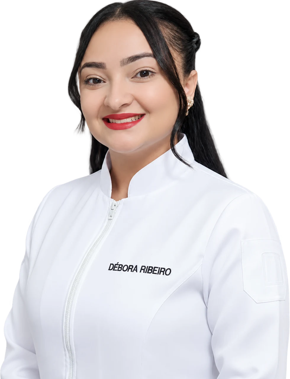 Débora Ribeiro com jaleco branco bordado com seu nome
